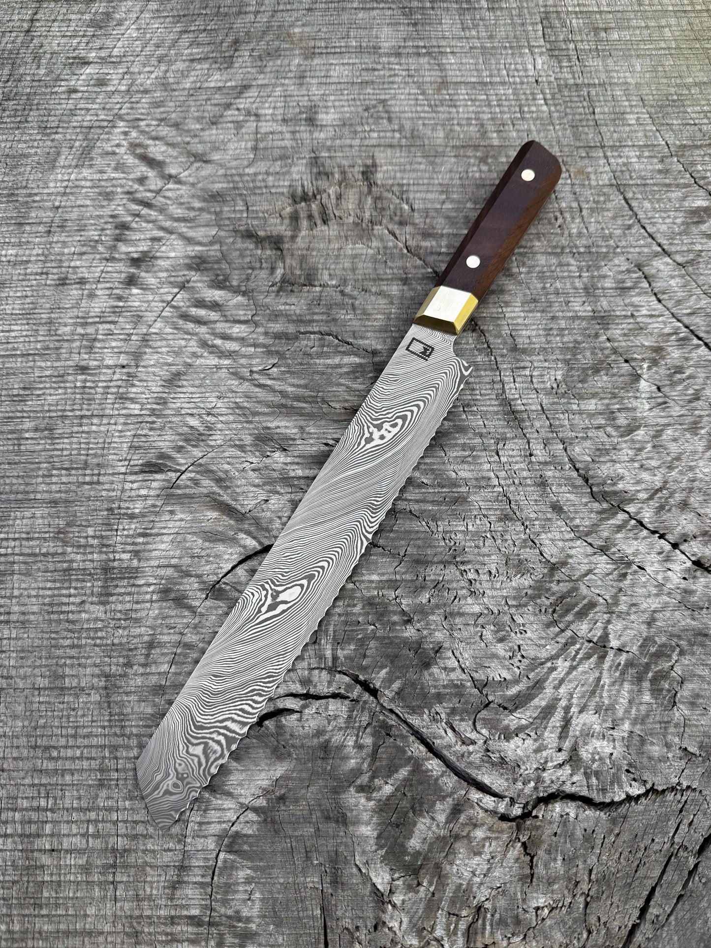 Bread Knife – 9.75" Stainless Damascus Steel Blade, Walnut & Brass Handle