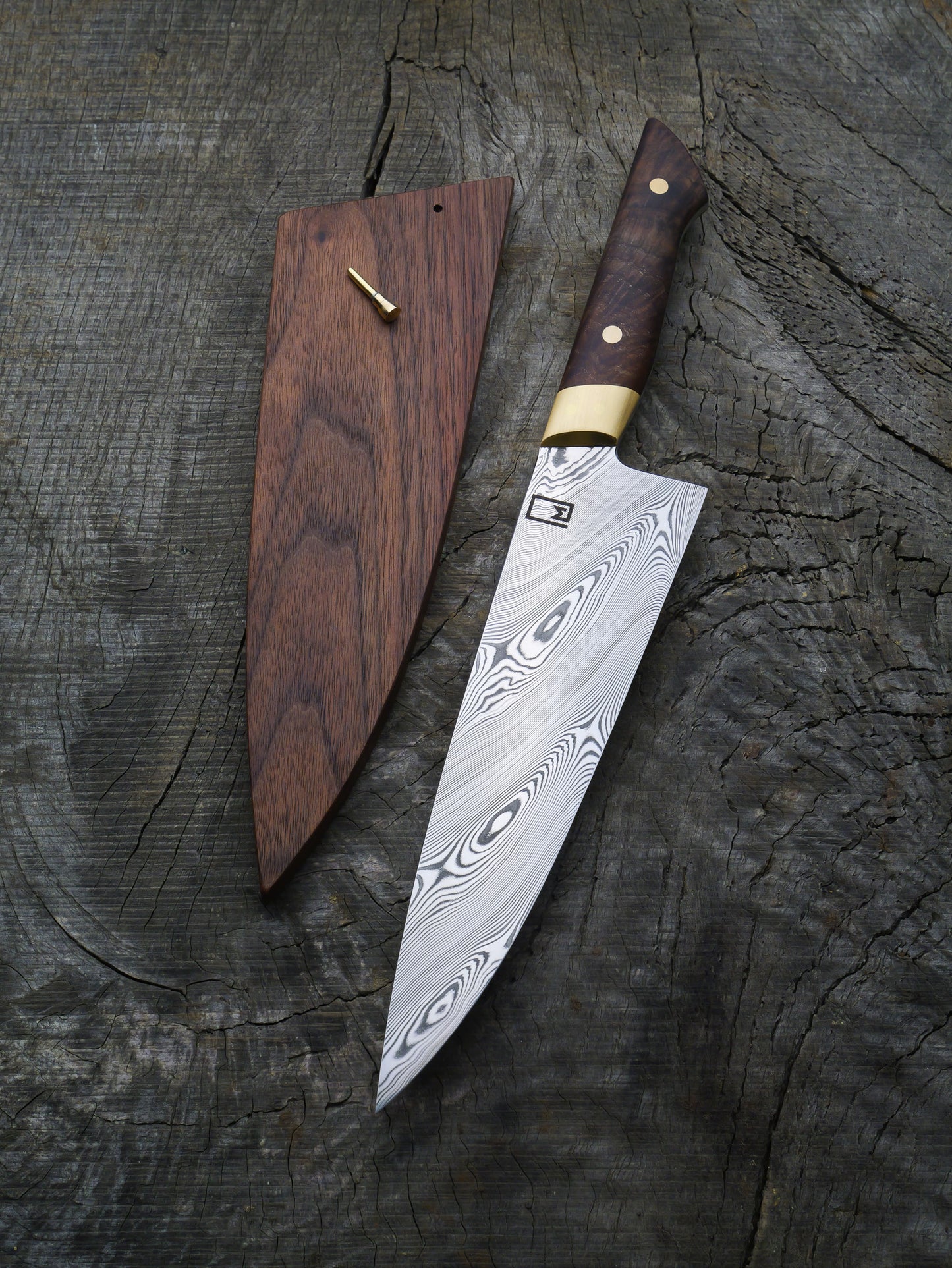 Chef – 8.75" Stainless Damascus Steel Blade, Walnut and Brass Handle