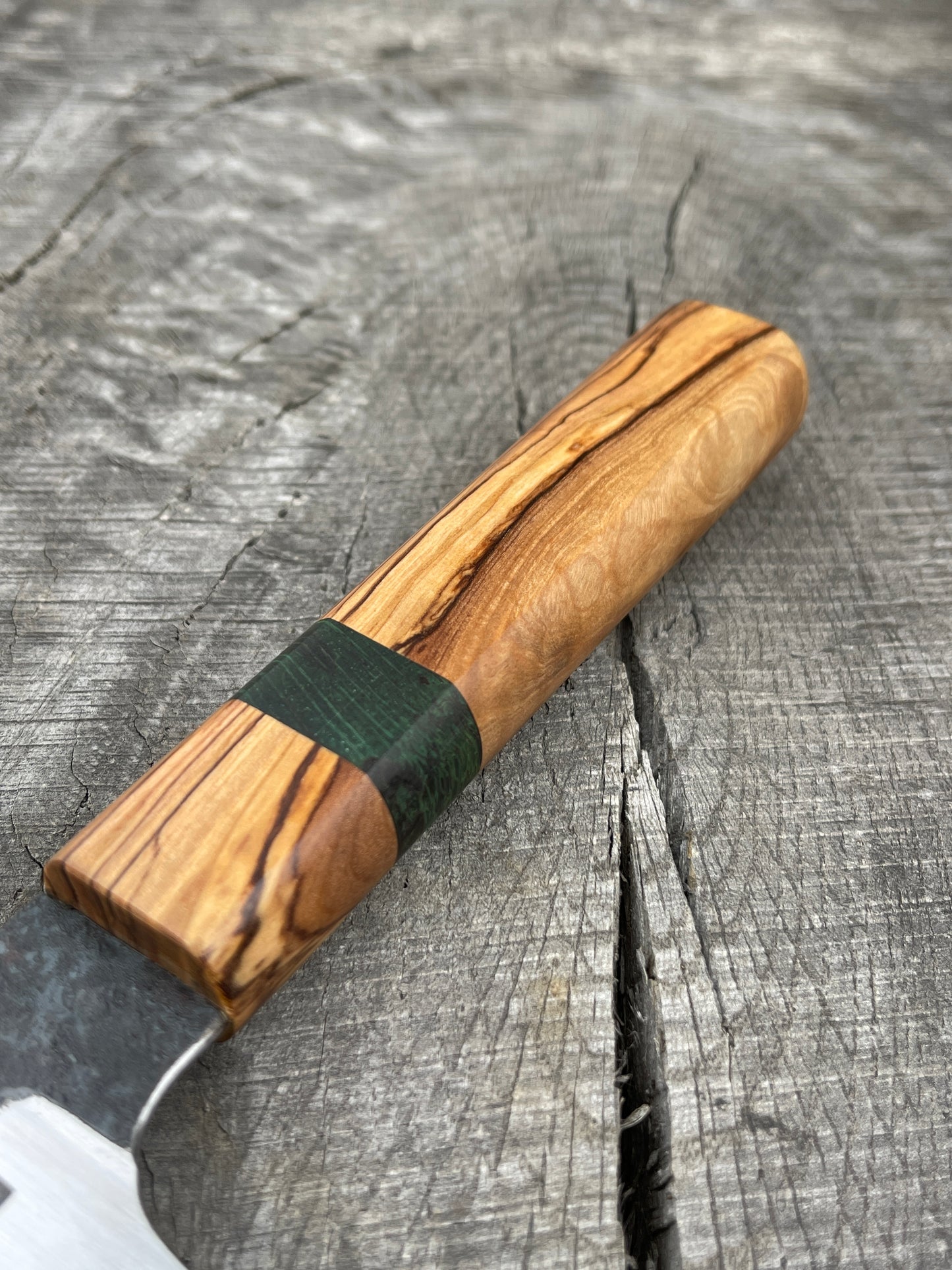 190mm/7.5" Forged Carbon Kiritsuke of 52100 with Olive and Dyed Mango