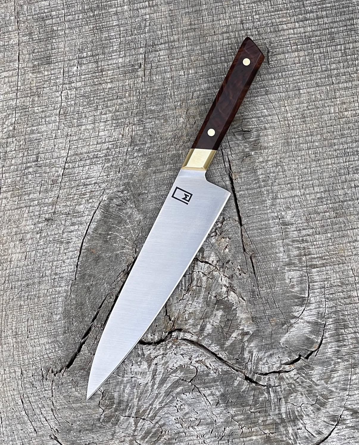 Fusion Series - Professional Line: 8.75" Chef with 52100 carbon steel, brass and walnut
