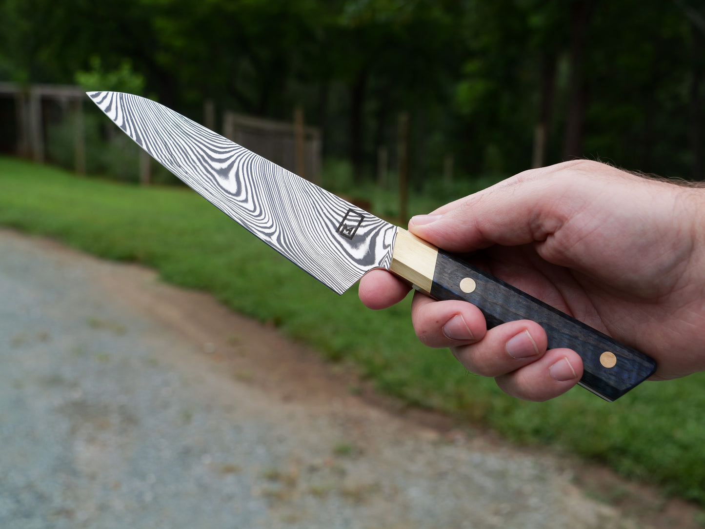 Fusion Honesuke – 6" Stainless Damascus Blade, Curly Dyed Mango & Brass Handle
