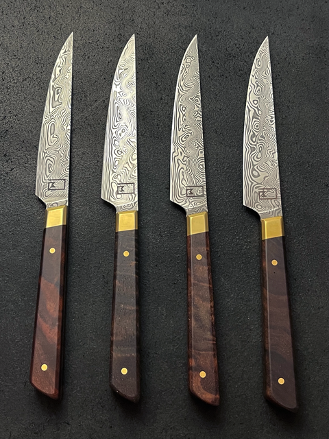 Damascus Steak Knife Set of 8 in Heirloom Walnut Box